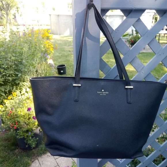 kate spade Handbags - [SOLD] EUC, Kate Spade Large Leather Tote